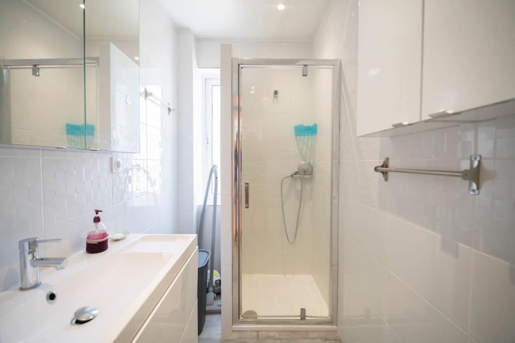 Appartement Avec 4 Chambres Doubles - Proche De La Mer, Des Transports Et De La Promenade Des Anglais Nizza Exterior foto
