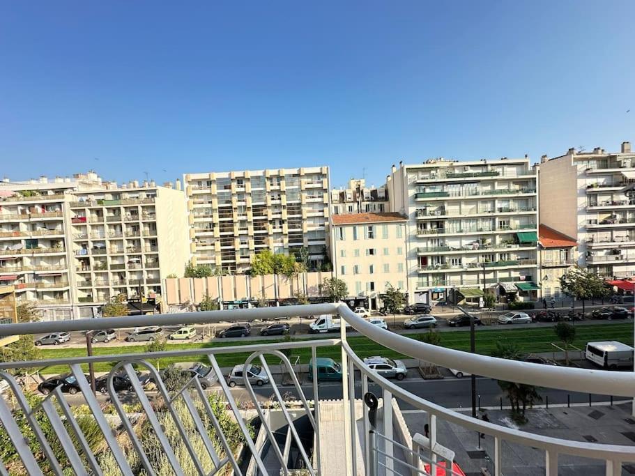 Appartement Avec 4 Chambres Doubles - Proche De La Mer, Des Transports Et De La Promenade Des Anglais Nizza Exterior foto